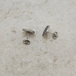 Ear studs round no 08